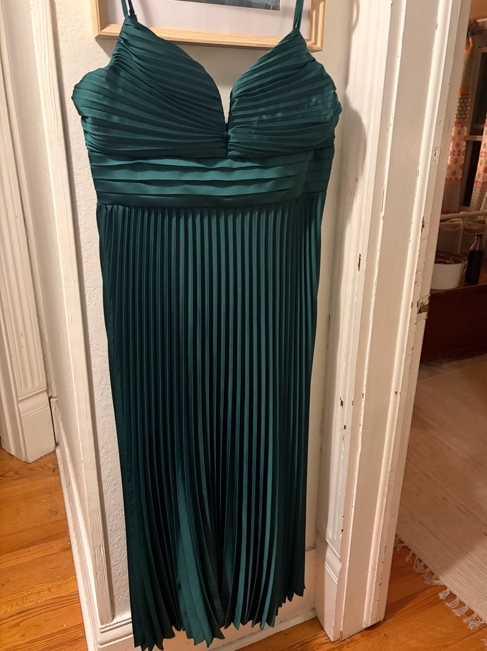 Lulu’s NWT emerald green satin midi dress, size xxl